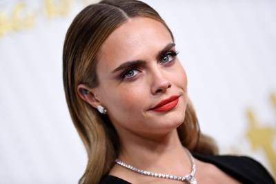 Cara Delevingne évoque ses addictions et sa première cuite à l’âge de 7 ans: “J’allais finir par en mourir”