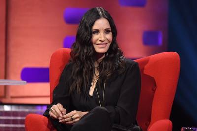 Le prince Harry a-t-il pris des champignons hallucinogènes chez Courteney Cox? L’actrice livre sa version des faits