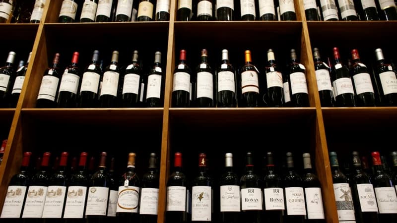 Espagne: deux personnes condamnées à 4 ans de prison pour le vol de bouteilles de vin pour plus d’un million d’euros