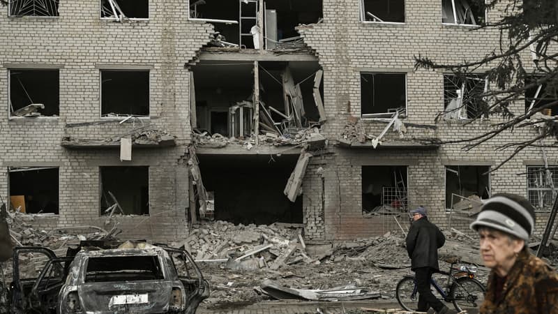Guerre en Ukraine: au moins deux morts et plus de 30 blessés dans un bombardement à Sloviansk