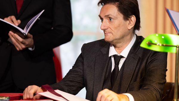 Accident de Pierre Palmade : le petit garçon gravement blessé contraint de retourner à l’hôpital