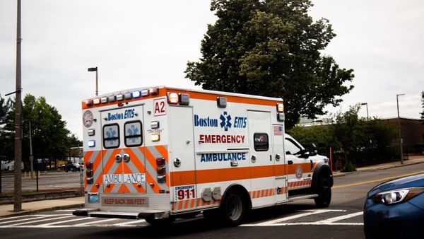 Deux soeurs avec la vie devant elles meurent tragiquement à quelques jours d’intervalle