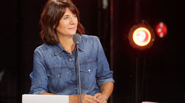 “Le problème a été réglé en…” : Estelle Denis cinglante sur son plateau, Thierry Moreau très sèchement recadré