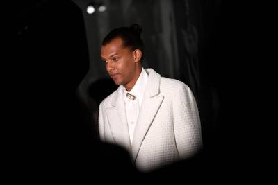 “L’enfer” se referme à nouveau sur Stromae: comment un traitement préventif contre le paludisme a changé sa trajectoire