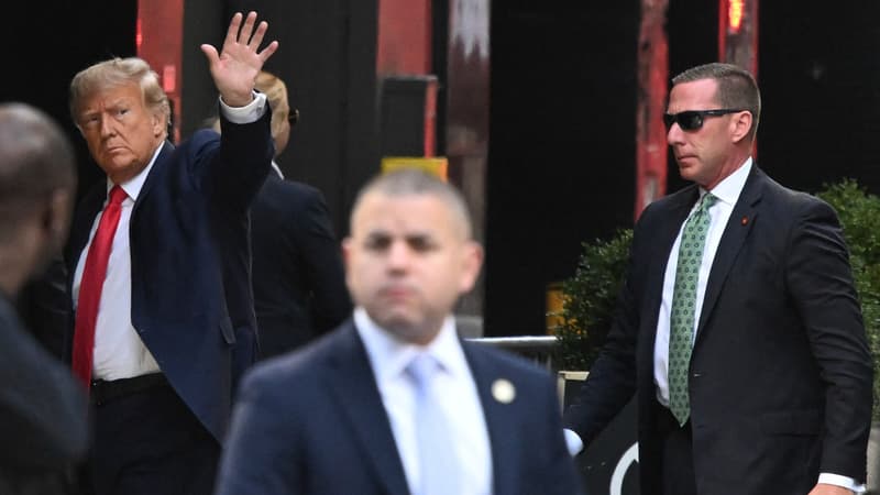 EN DIRECT – Trump inculpé: l’ancien président attendu à New York pour une comparution historique