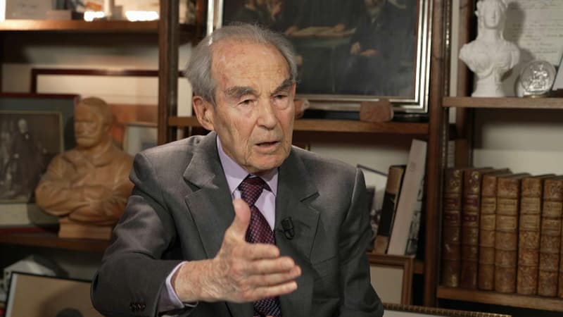 Ukraine: Robert Badinter estime que la guerre “peut encore durer et comporte tous les risques”