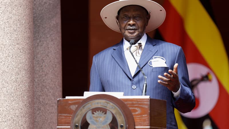 Le président de l’Ouganda appelle les autres dirigeants africains à “sauver le monde de l’homosexualité”