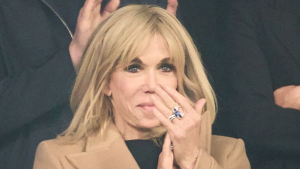 Brigitte Macron fait une infidélité à Louis Vuitton : découvrez le montant de son dernier manteau de luxe