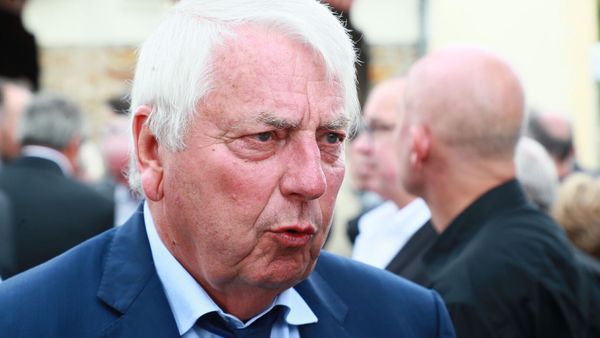 Charles Biétry : atteint de la maladie de Charcot, le journaliste sportif a préparé son suicide