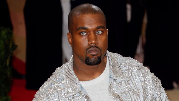 Dans la chambre des stars. Kanye West : cette dépendance étrange qu’il a développée dans son enfance