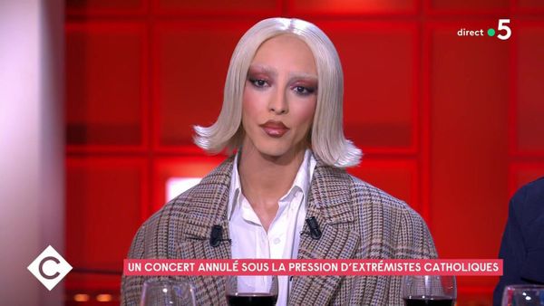 "Je suis fatigué" : des trémolos dans la voix, Bilal Hassani à deux doigts de craquer sur le plateau de C à vous