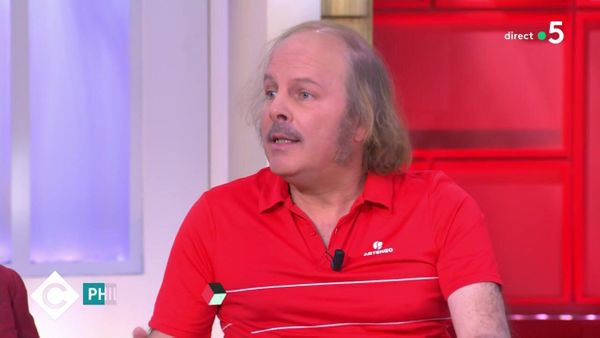 Philippe Katerine, insensible ? Cet étonnant aveu de l’artiste sur son dernier tournage