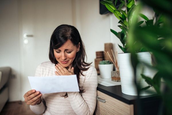 Son grand-père lui lègue un héritage effrayant qu’elle n’aurait jamais pu imaginer