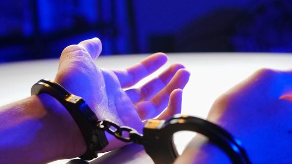 Un violeur d’enfant de 21 ans ressort libre du tribunal, la cause évoquée par le juge est choquante