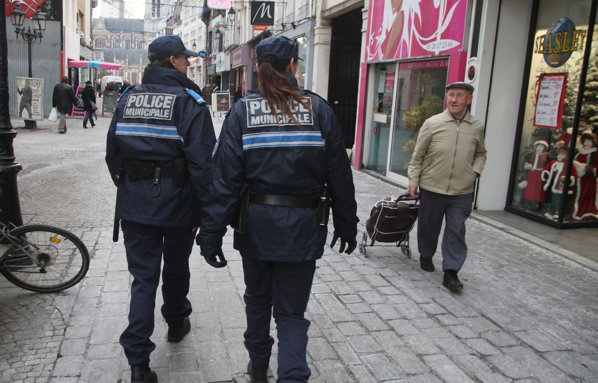 Lille : Ils profitent de l’évacuation d’un immeuble dangereux pour le « visiter »