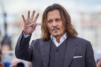 Les “dents pourries” de Johnny Depp font réagir à Cannes: “Il s’est refait une beauté pour le tapis rouge”