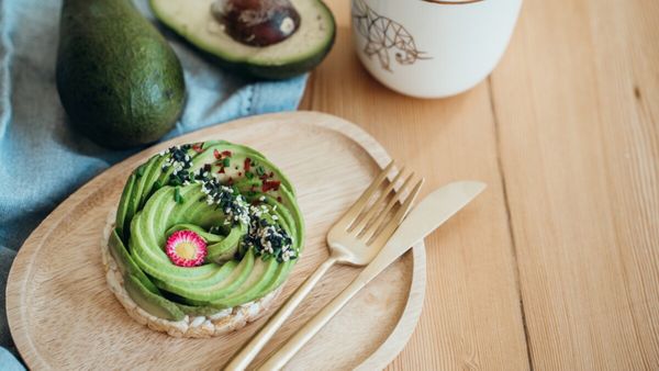 Elle s’inspire d’un fruit exotique pour prénommer sa fille et sème la confusion sur la Toile
