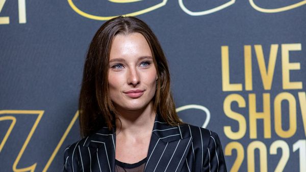 Ilona Smet maman : cette tendre photo de son fils, Harrison, avec sa mère, Estelle Lefébure