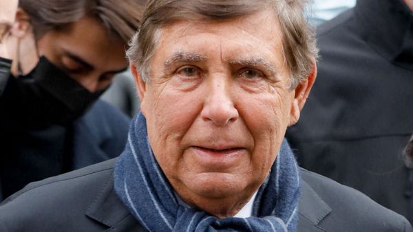 “J’ai demandé à mon épouse…” : Jean-Pierre Foucault hospitalisé après un arrêt cardiaque