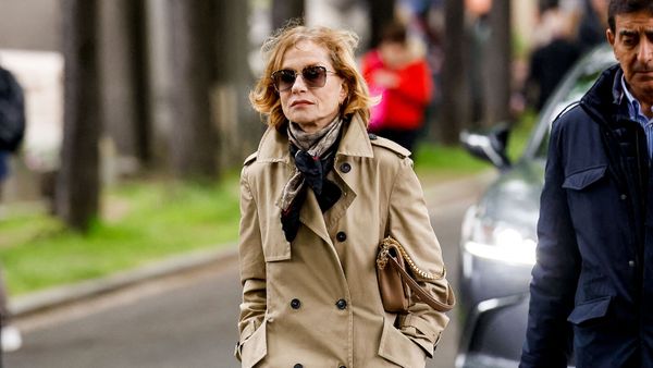 Obsèques de Georges Kiejman : Fanny Ardant très touchée, Isabelle Huppert, Anne Sinclair… Leur adieu à l’avocat