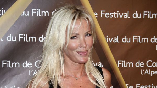 Ophélie Winter métamorphosée : son évolution physique au fil des années (Photos)