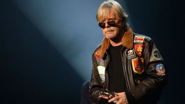 Renaud amoureux : il dévoile l’origine du surnom de sa compagne "Cerise"