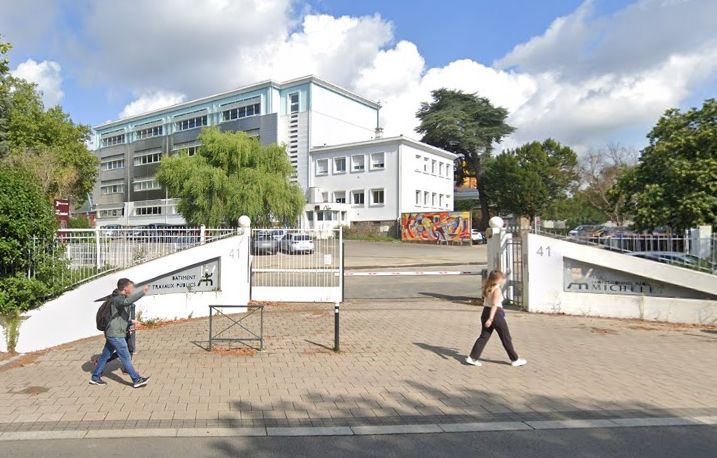 Nantes : Une violente agression à coups de parpaing en plein lycée