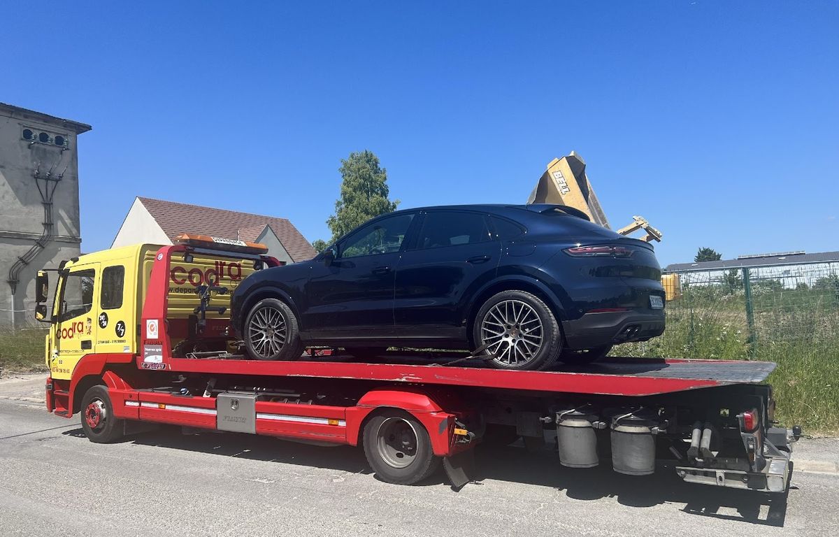 Oise : Ce chauffard ukrainien en Porsche un peu trop pressé termine son trajet à pied