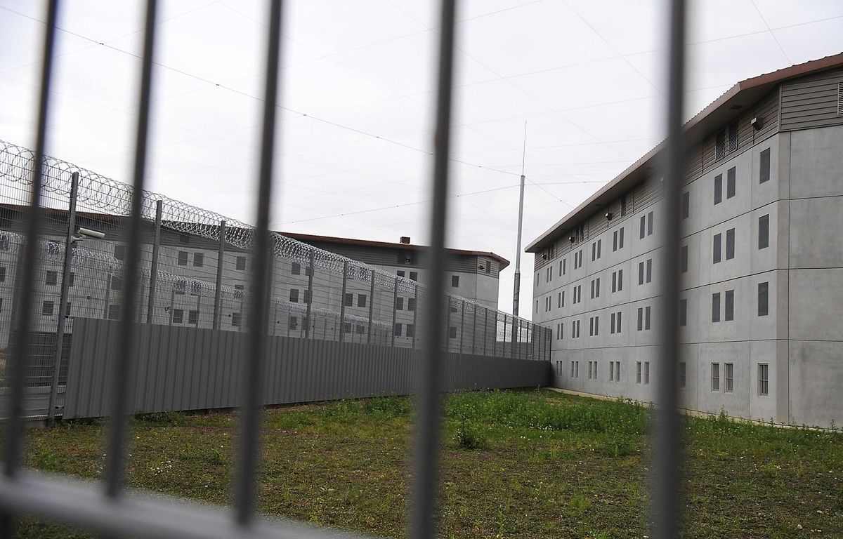 Béziers : Cinq surveillants blessés par un détenu