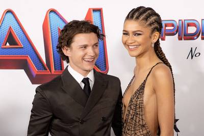 “Heureux et amoureux”, Tom Holland fait de rares confidences sur sa relation avec Zendaya