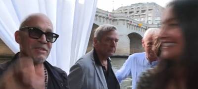 “Ça va pas non?”: Florent Pagny recadre sa femme en plein direct à la télévision