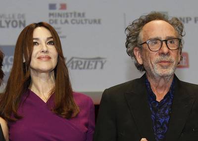 Monica Bellucci, plus amoureuse que jamais de Tim Burton: “Je connais l’homme, je l’aime”