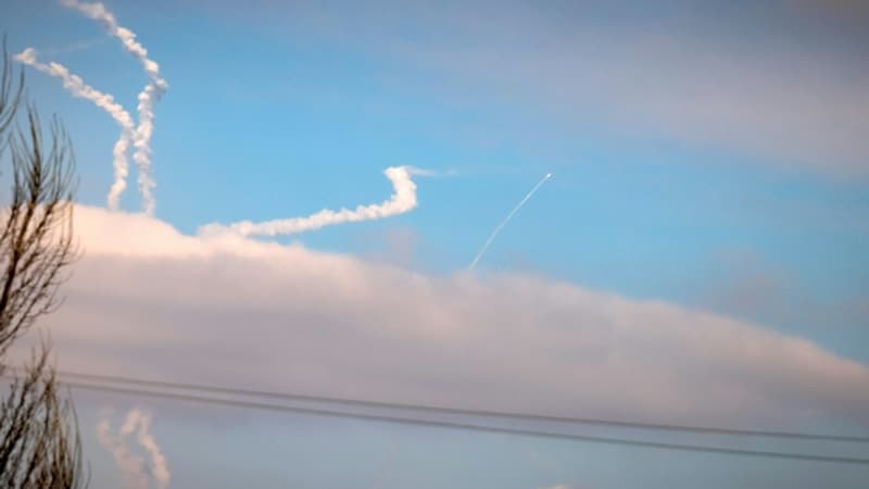 Ukraine: de nouvelles frappes sur Kiev, en pleine mission de médiation africaine