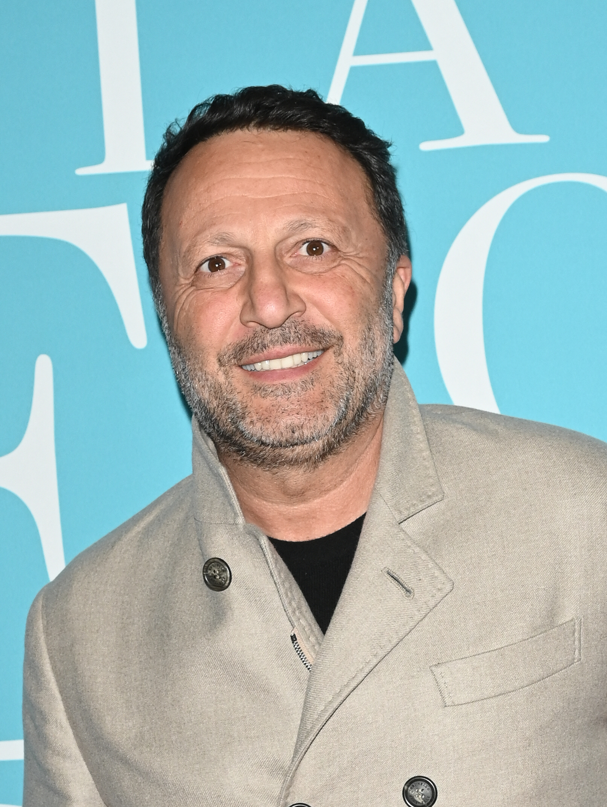 Arthur papa gâté : cet adorable cadeau que lui a fabriqué sa fille Manava pour la fête des pères