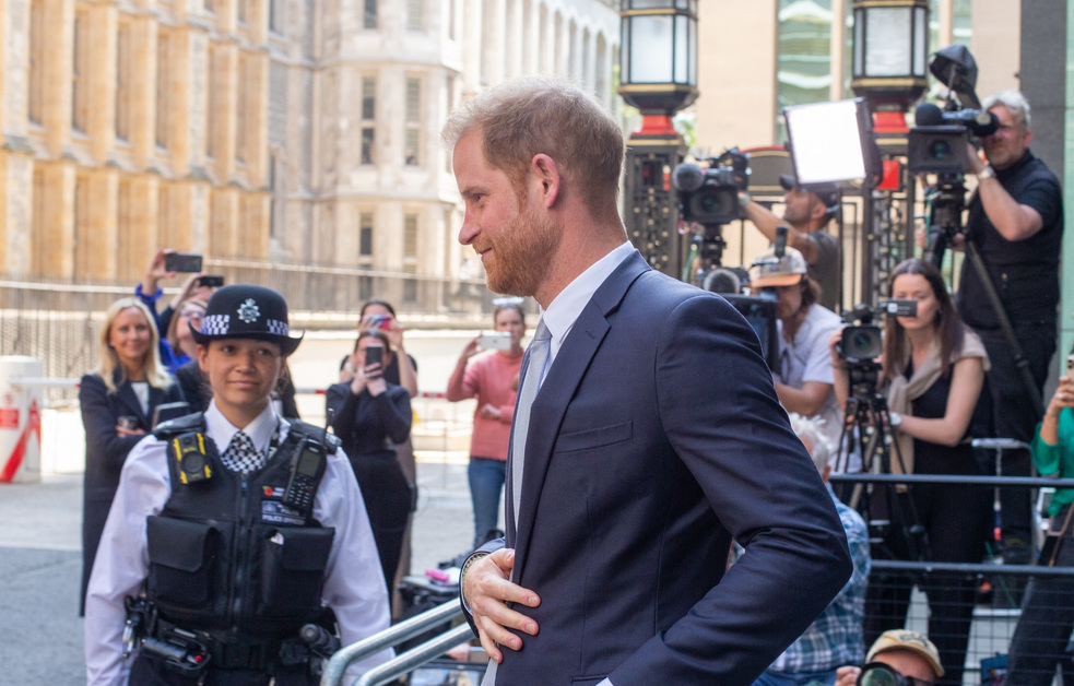 Prince Harry “obsédé” ? Le frère de Lady Diana s’emporte en plein coeur du procès de son neveu