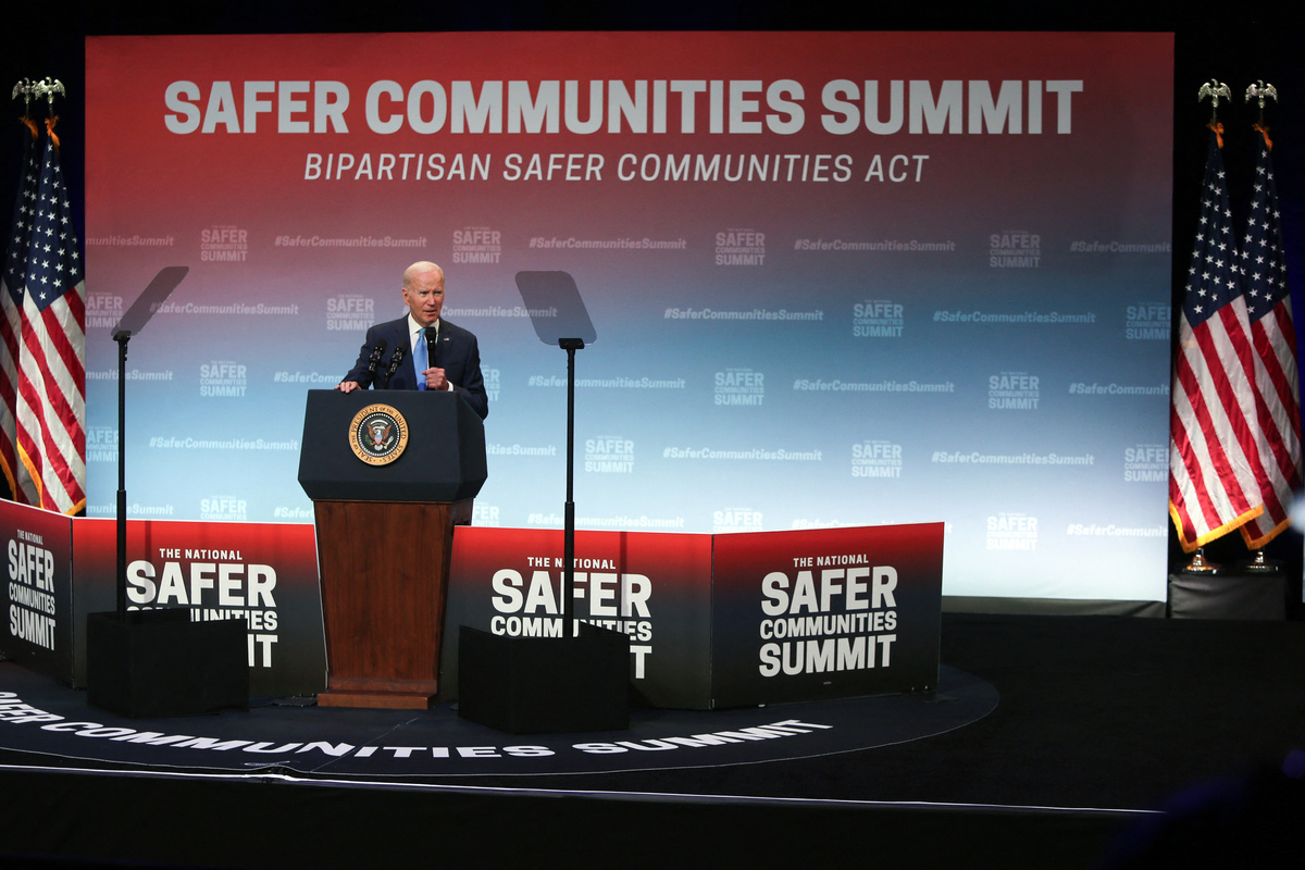 Joe Biden dérape encore : sa bourde gênante qui ne va pas du tout plaire à Charles III