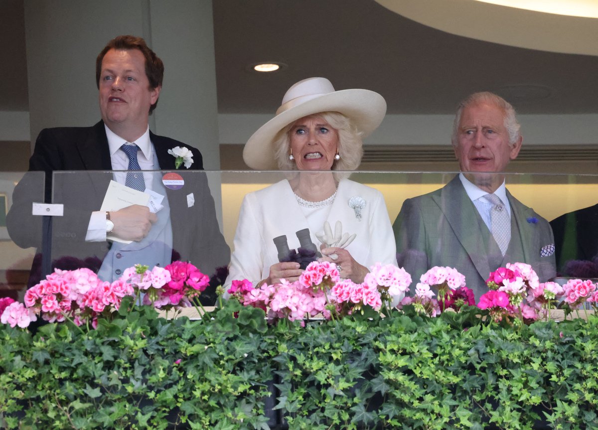 Camilla Parker Bowles : grimaces et tensions… la reine comme vous ne l’avez jamais vue
