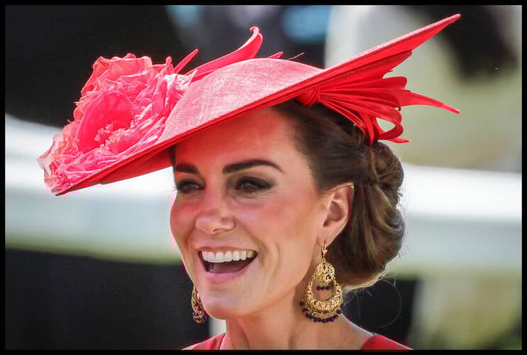 Kate Middleton classe et chic : elle recycle une très coûteuse tenue pour sa sortie en solo