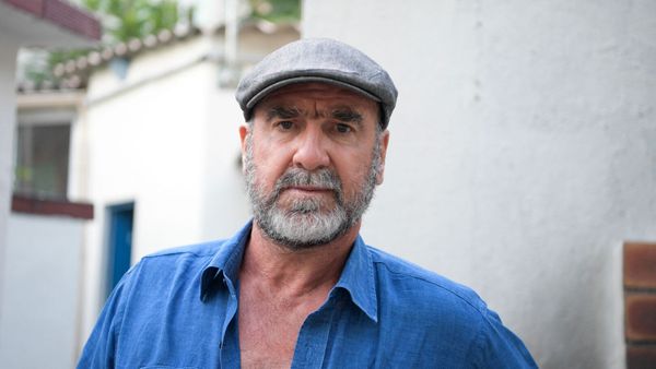 Eric Cantona "en recherche d’adrénaline" : l’ancien footballeur revient là où on ne l’attendait (vraiment) pas