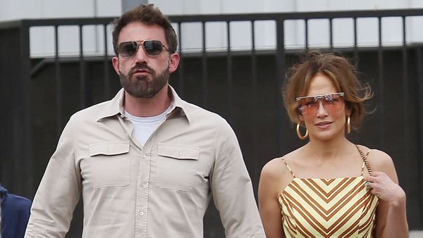 Jennifer Lopez et Ben Affleck : 12 chambres, salon de coiffure… Découvrez leur nouvelle maison au prix dingue