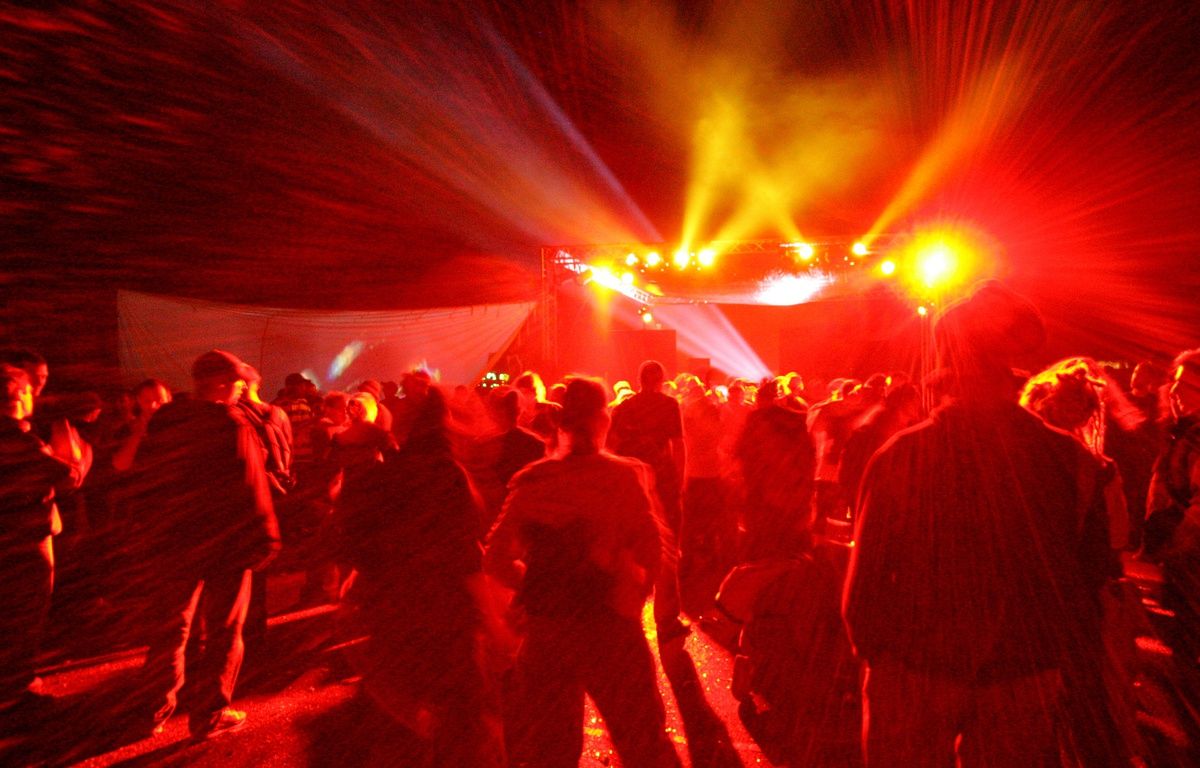 Ain : Trois jours après le début d’une rave party, 5.000 participants encore présents