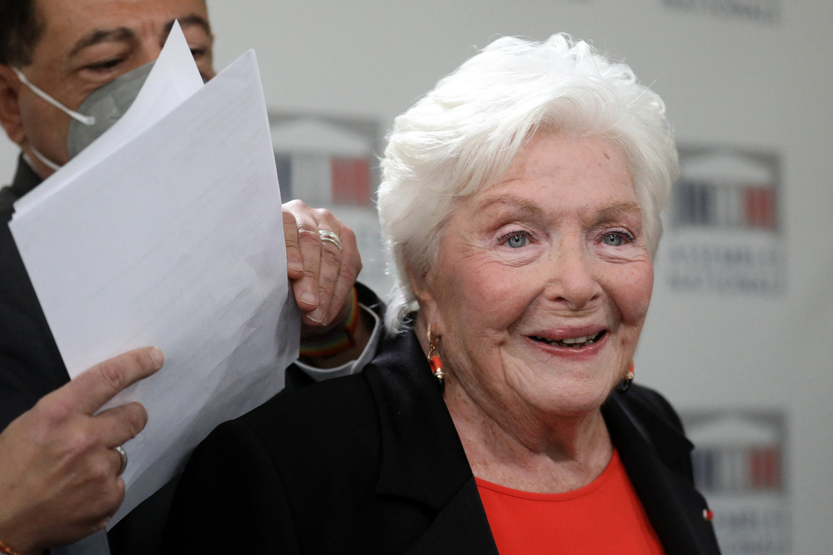 Line Renaud a 95 ans : la chanteuse célèbre son anniversaire avec une photo pleine de nostalgie