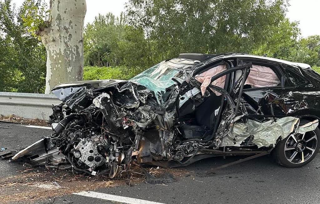 Hérault : Un spectaculaire accident de la route fait deux morts et un blessé