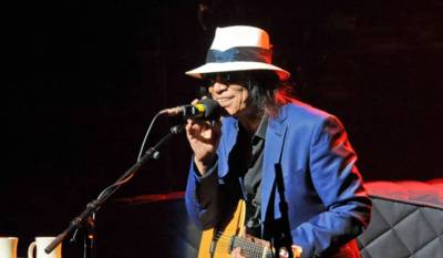 Ses chansons avaient fait le tour du monde à son insu: le chanteur Sixto Rodriguez est mort