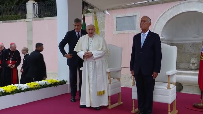 Suivez en direct l’arrivée du pape François aux JMJ à Lisbonne