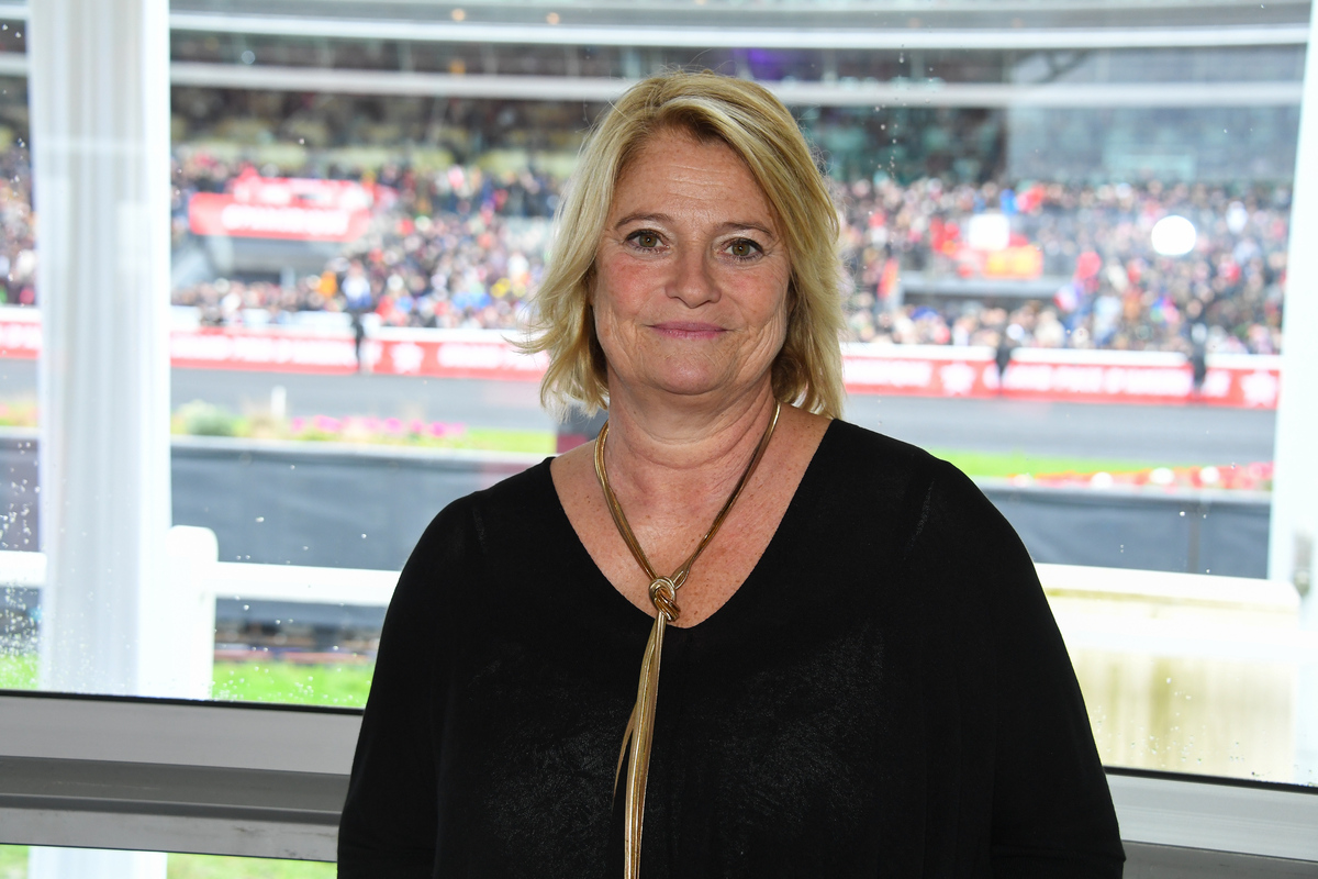 Mort d’Hélène Carrère d’Encausse : l’animatrice Marina Carrère d’Encausse, sa fille, sort du silence