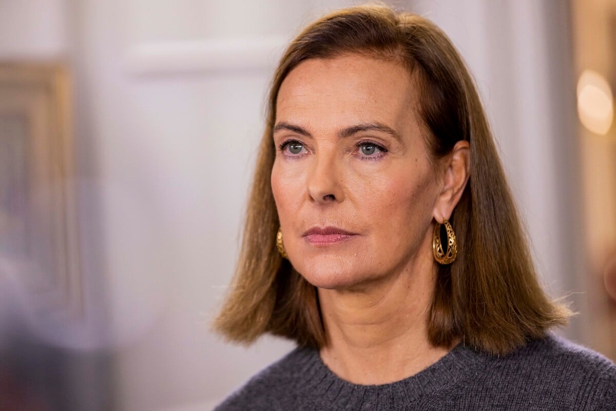 Carole Bouquet grand-mère : ce rare cliché de ses adorables petites-filles Gaia et Paloma qui suscite l’inquiétude