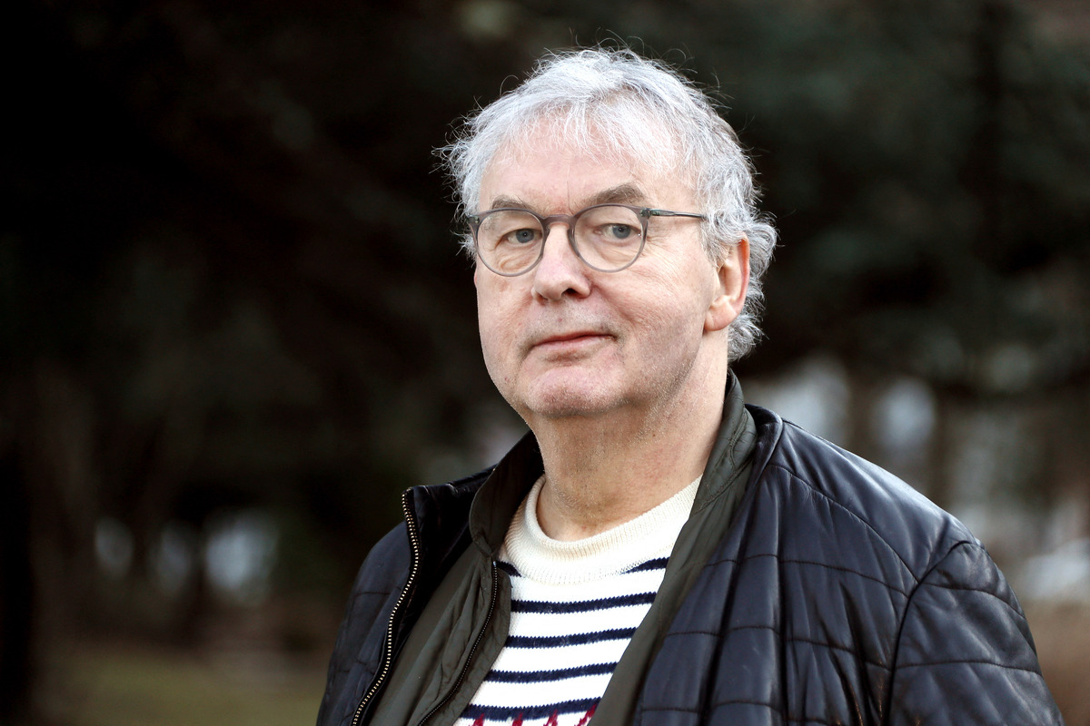 « Comme si elle me disait… » : cette célèbre amie décédée aperçue par Dominique Besnehard après 5 jours de coma profond