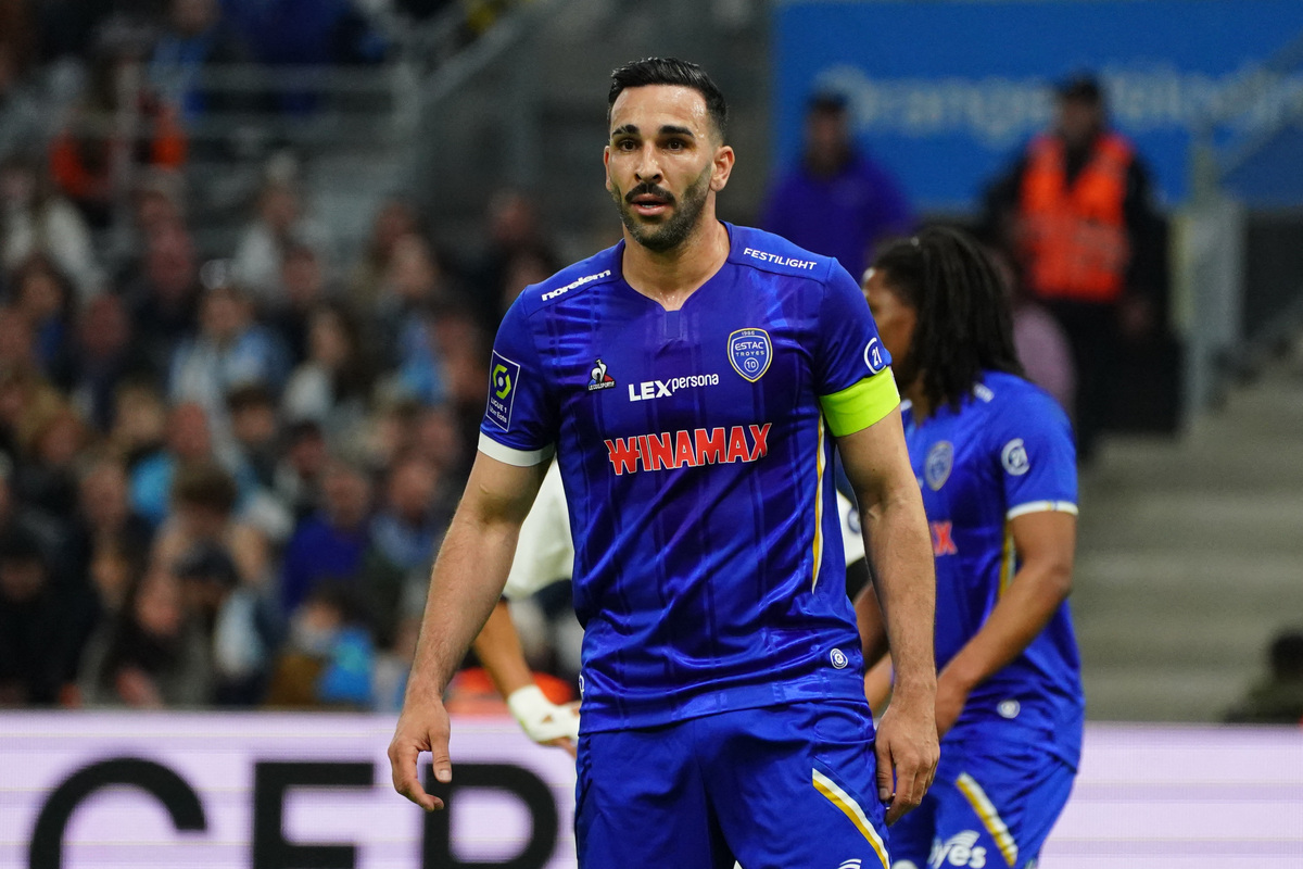 Adil Rami : après sa rupture douloureuse, il se lance dans un nouveau projet