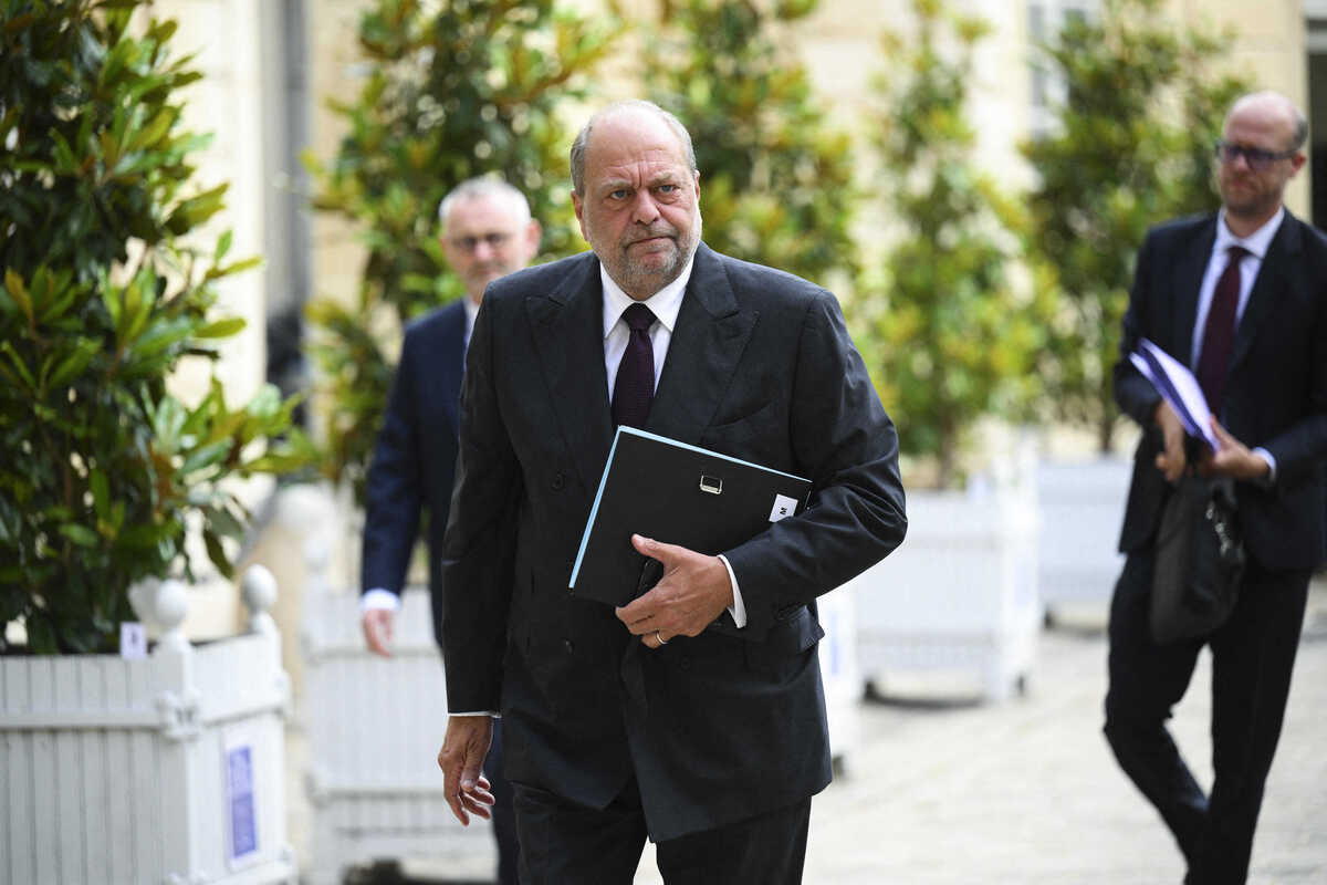 « Devant moi les seins nus » : Eric Dupond-Moretti provoque un tollé avec ses propos sur les femmes journalistes